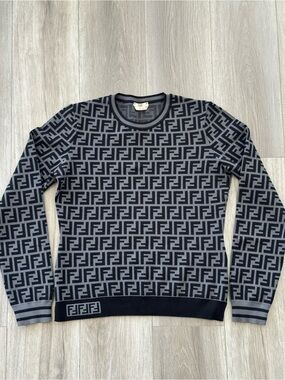FENDI Women's Monogram
Sweater Logo Crewneck